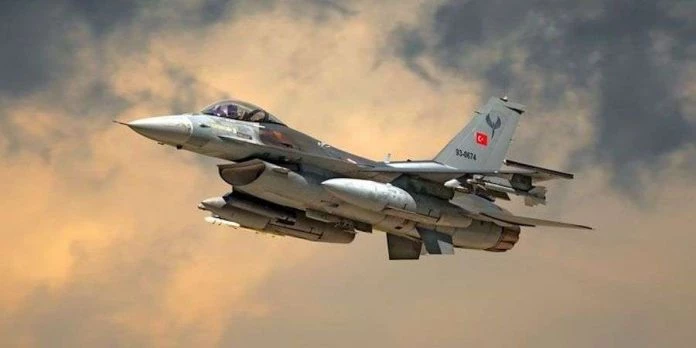 Τουρκικό F-16 πέταξε πάνω από το Φαρμακονήσι – Η Τουρκία σπάει τα «κοντέρ» της προκλητικότητας – Απειλές Γιλντιρίμ να ανοίξει τις πύλες σε μετανάστες